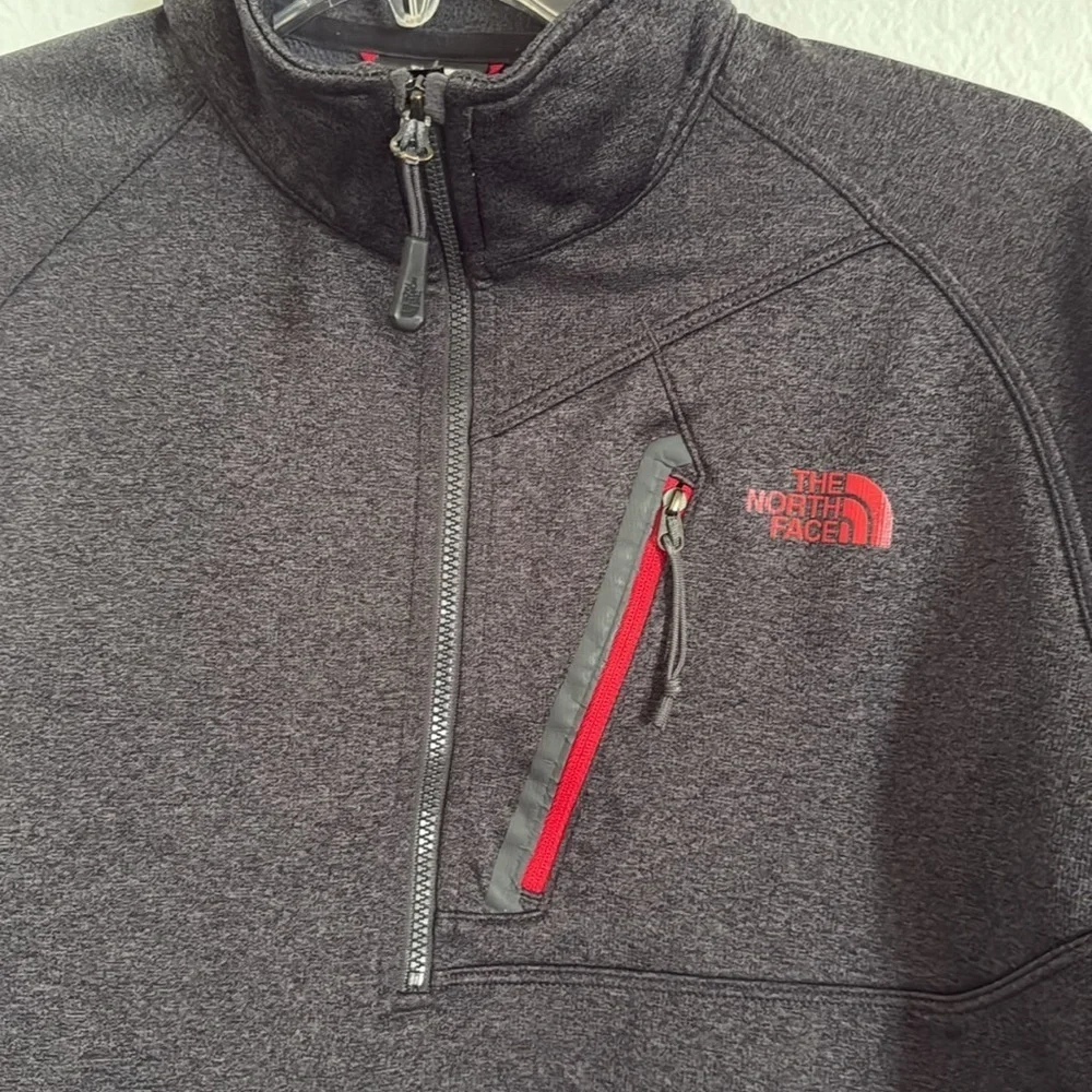 Mens The North Face Heathered Gray & Red Fleece Lined Quarter Zip Medium
